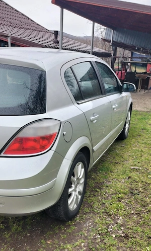 Opel Astra H 1.7 CDTI - imagine 4