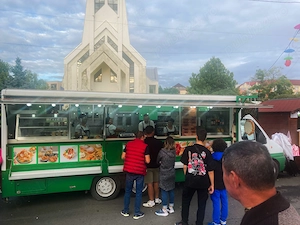 Autorulota fast food  - imagine 3