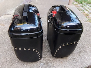 Cutii laterale motocicletă hardcase, cheie, cu sigla ta gravată cadou - imagine 6