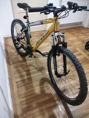 Vând bicicleta aluminiu Hal bike