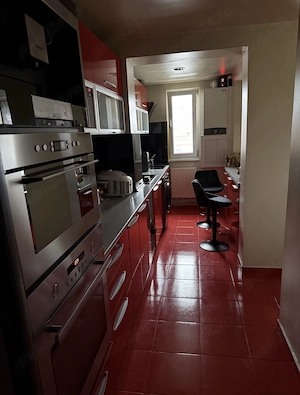 Apartament + curte + spațiu comercial zona centrala - imagine 3