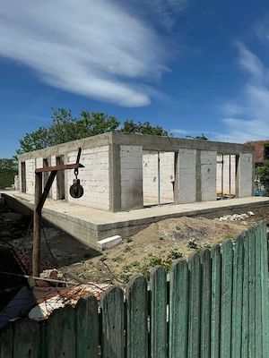 Casa in constructie  - imagine 4