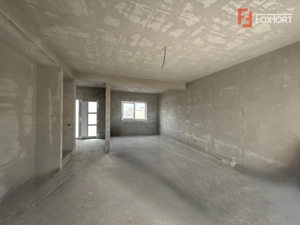 Duplex cu 4 camere de vanzare si teren de 335 mp - zona Sacalaz - imagine 3