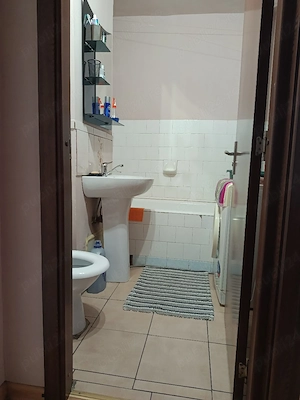 se vinde apartament 2 camere 