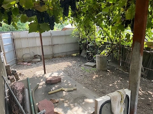 vand garaj cu teren - imagine 4