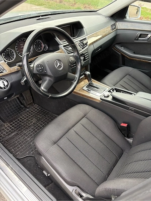 Mercedes E 220 , 2010  - imagine 2