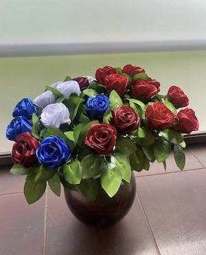 Trandafiri pt eternitate  - imagine 5