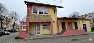 Ocazie ! proprietar vând spațiu comercial INDEPENDENT ULTRACENTRAL în Hunedoara