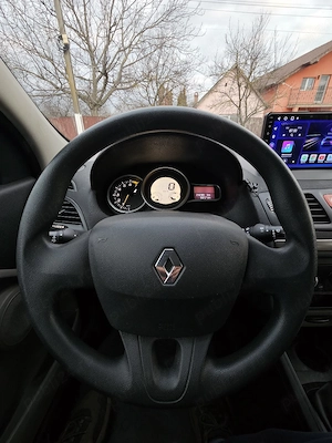 Renault Megane 3 -Anul 2011- 1.6(Benzină), 100 Cai, Euro 5 - imagine 6