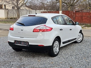 Renault Megane 3 -Anul 2011- 1.6(Benzină), 100 Cai, Euro 5 - imagine 4