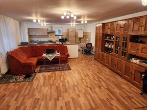 Proprietate deosebită de vânzare în Sântandrei (5 km de Deva)   ideală pentru familie sau investiție - imagine 4