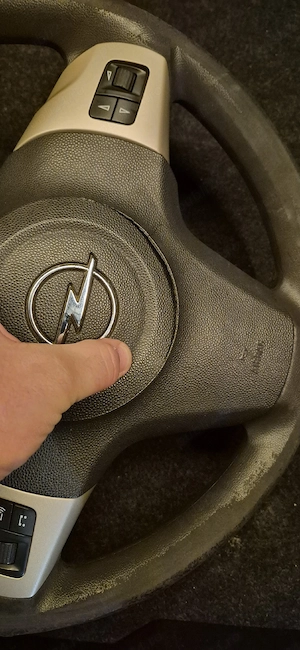 vand volan Opel Corsa D cu comenzi - imagine 3