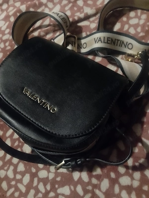 Geantă Valentino originală, model crossbody, culoare neagră elegantă 
