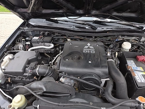 Mitsubishi L 200 - din 2009 - imagine 5