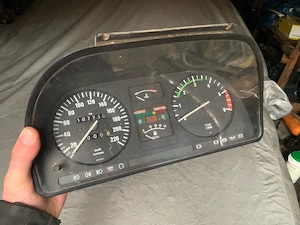 ceasuri bord BMW E28 rechin seria 5 - imagine 2