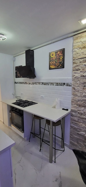 garsoniera de inchiriat - imagine 2