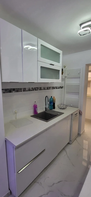 garsoniera de inchiriat - imagine 3