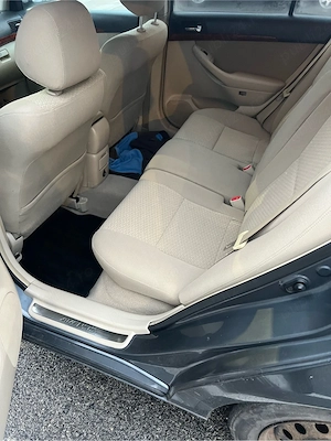 Toyota avencis diesel  2006 - imagine 4