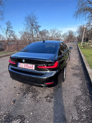 BMW Seria 3  - imagine 5