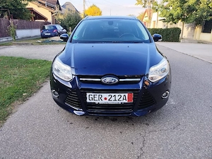 Ford Focus Titanium 2.0 Tdci cu 140 cp,an 2011,climatronic, incalzire scaune  - imagine 2