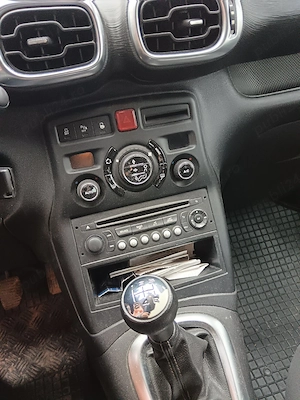 auto de vanzare - imagine 3