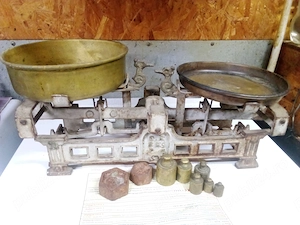 Vand cantar cupru cu greutati , functional, negociabil. 