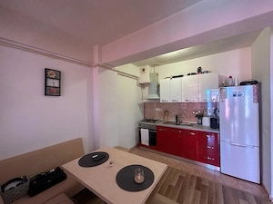 Persoan  fizica vand apt cu 2 camere decomandate în Sibiu - imagine 2