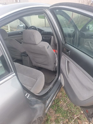 passat b5 an 2001 benzina