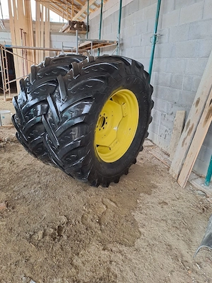 Vând roți tractor  - imagine 4