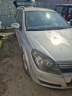 Dezmbrari Opel Astra H