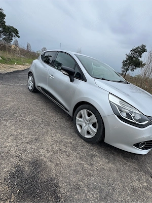 Vand sau Schimb Renault clio 2015 - imagine 4