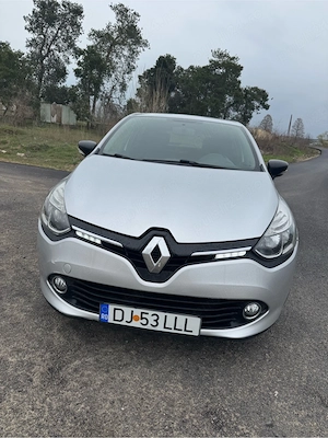 Vand sau Schimb Renault clio 2015