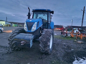 Tractor New Holland T 7060 - imagine 2