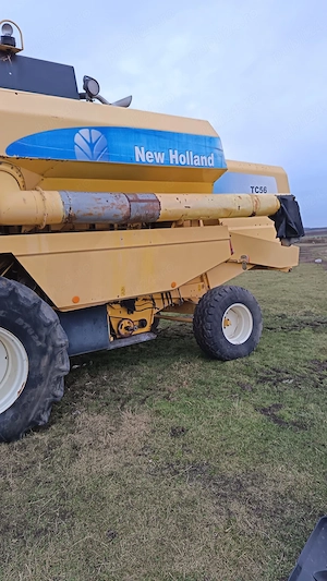 Combina New Holland TC 56 - imagine 3