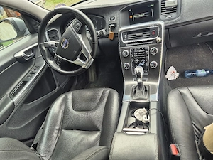 Volvo V60 plug-in hybrid  - imagine 3