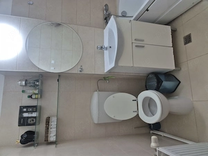 închiriez apartament  2 camere plus sufragerie   - imagine 4