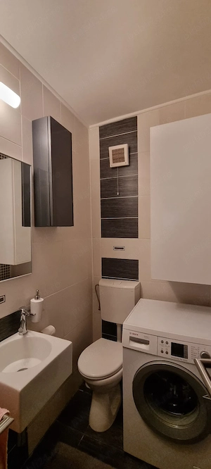 Apartament renovat 3 camere in Tomis 2 - imagine 7