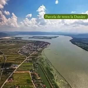 Vând parcele teren intravilan la Dunăre - Moldova Nouă 