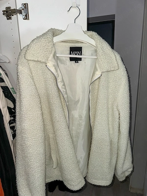 Geaca Puf - boohooMAN White Teddy