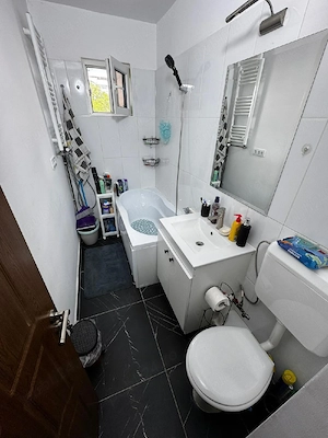 Apartament 2 camere+ balcon  - imagine 3