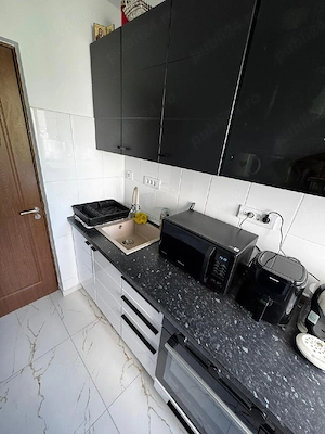 Apartament 2 camere+ balcon  - imagine 7