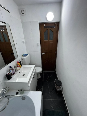 Apartament 2 camere+ balcon  - imagine 4