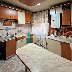 | Apartament cu 4 camere | CENTRU, Fata pe Valuri | 77.000 Euro | - imagine 6