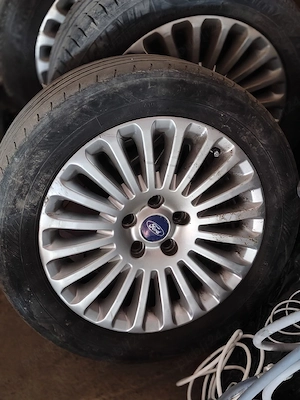 jante ford focus mondeo c max  16 inchi focus 2