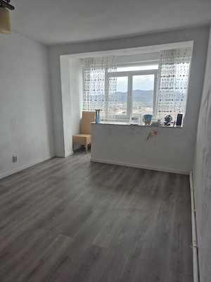 închiriez apartament  2 camere plus sufragerie   - imagine 7