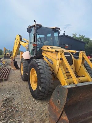 Buldoexcavator Komatsu 93S, an 2014, AC, antibalans - imagine 6