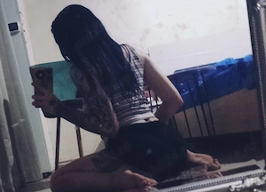 Garantez revenirea! Discreție! 