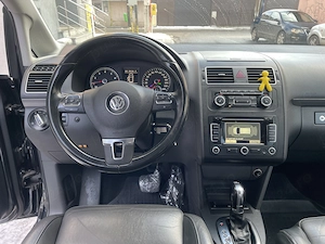 Vand VW TOURAN fab. 08. 2012 motor 1400 TGI benzina + Gaz  cutie Automata DSG , Piele, Navigatie, - imagine 5
