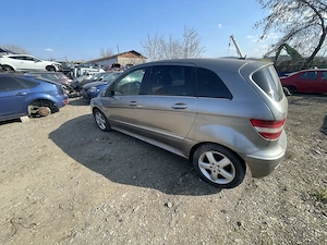 Dezmembrez Mercedes-Benz B200 CDI W245 103kW 140CP Autotronic 2005 2006 2007 2008 - imagine 4