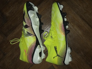 Ghete de fotbal Puma